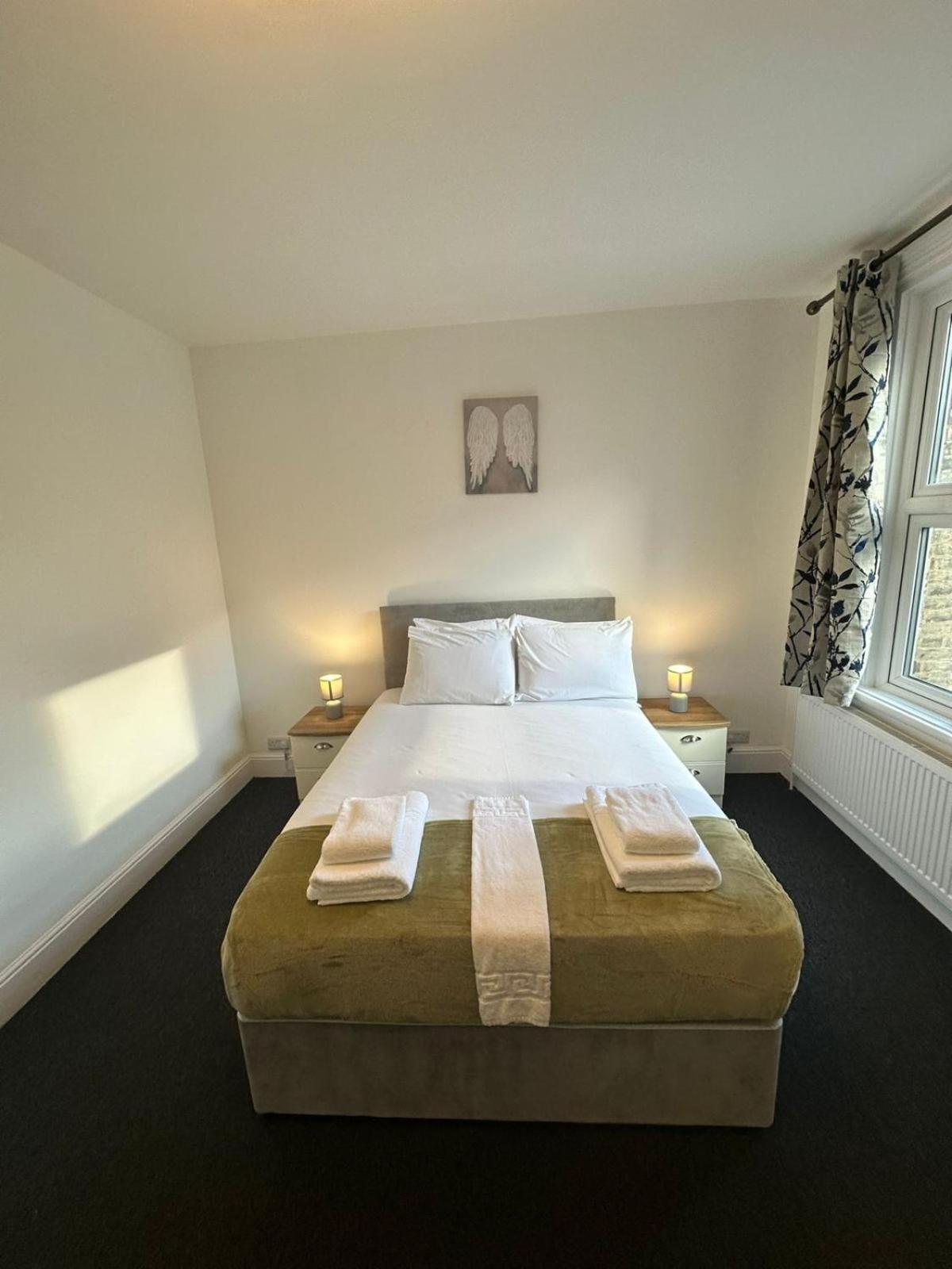 Cambridge Central Rooms - Tas Accommodations Esterno foto