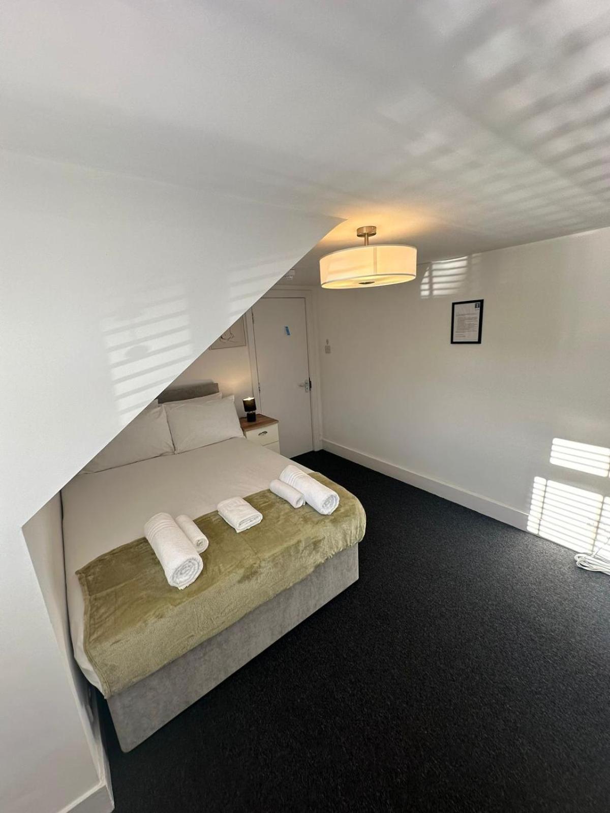 Cambridge Central Rooms - Tas Accommodations Esterno foto