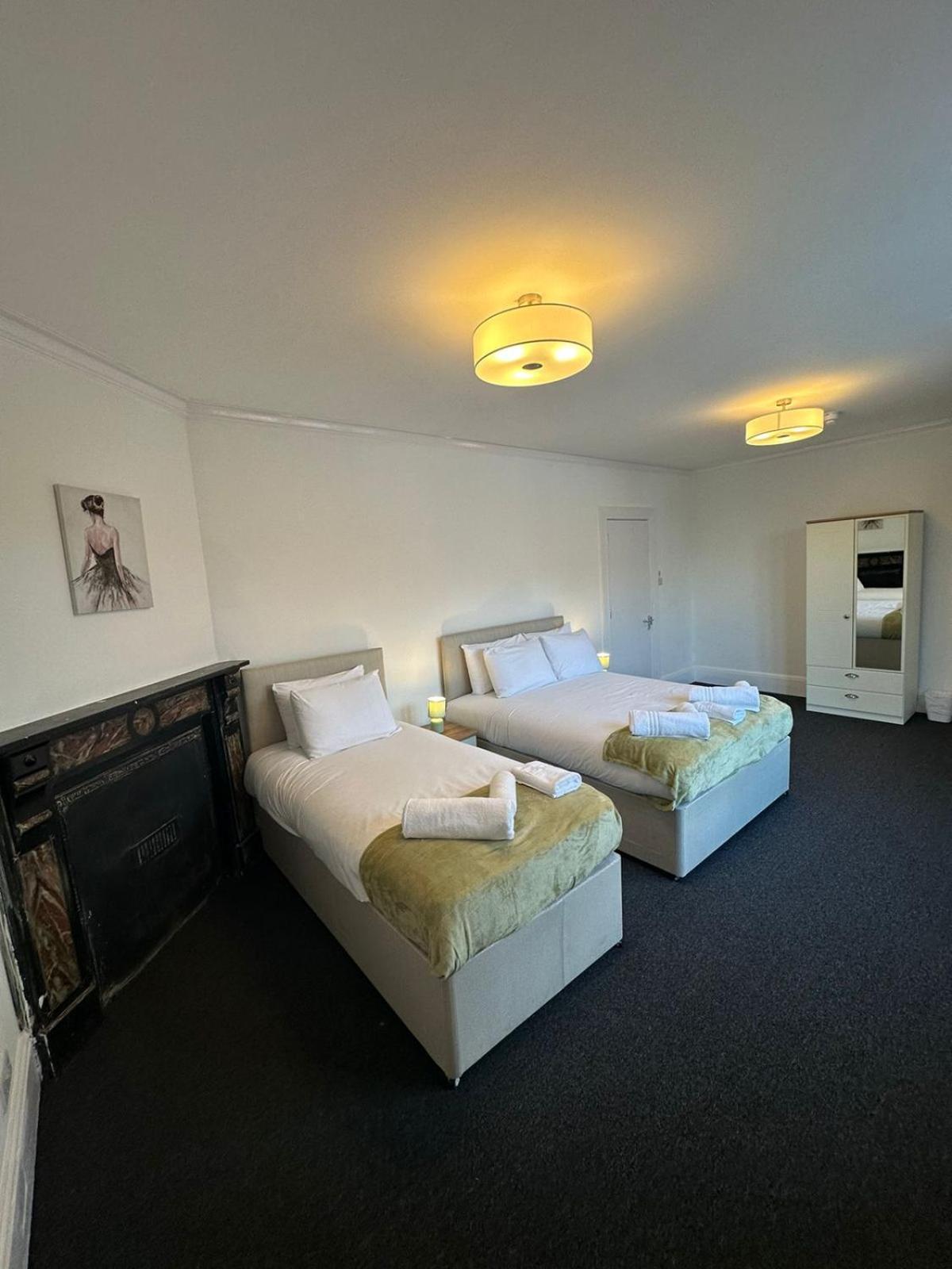 Cambridge Central Rooms - Tas Accommodations Esterno foto