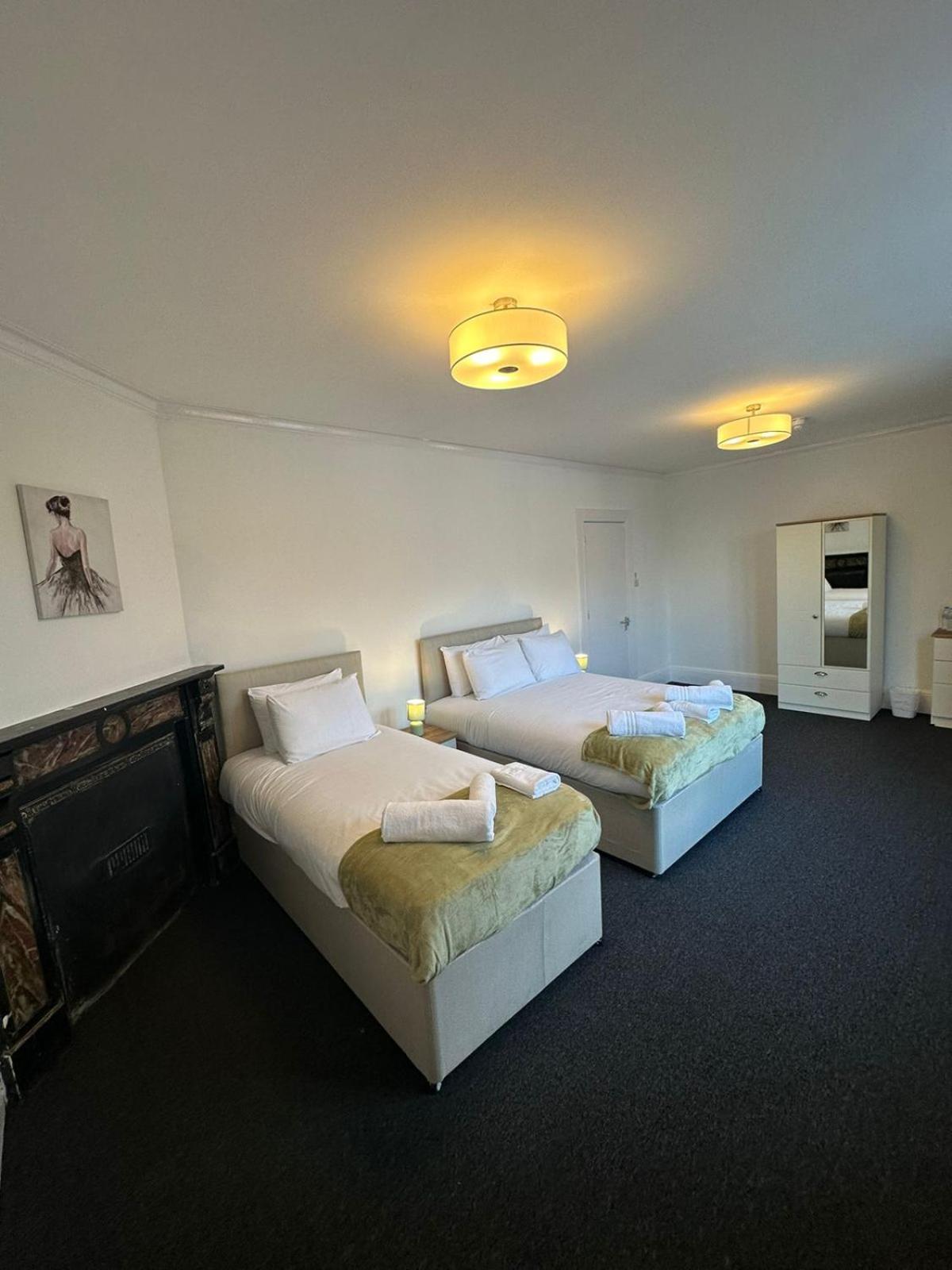 Cambridge Central Rooms - Tas Accommodations Esterno foto