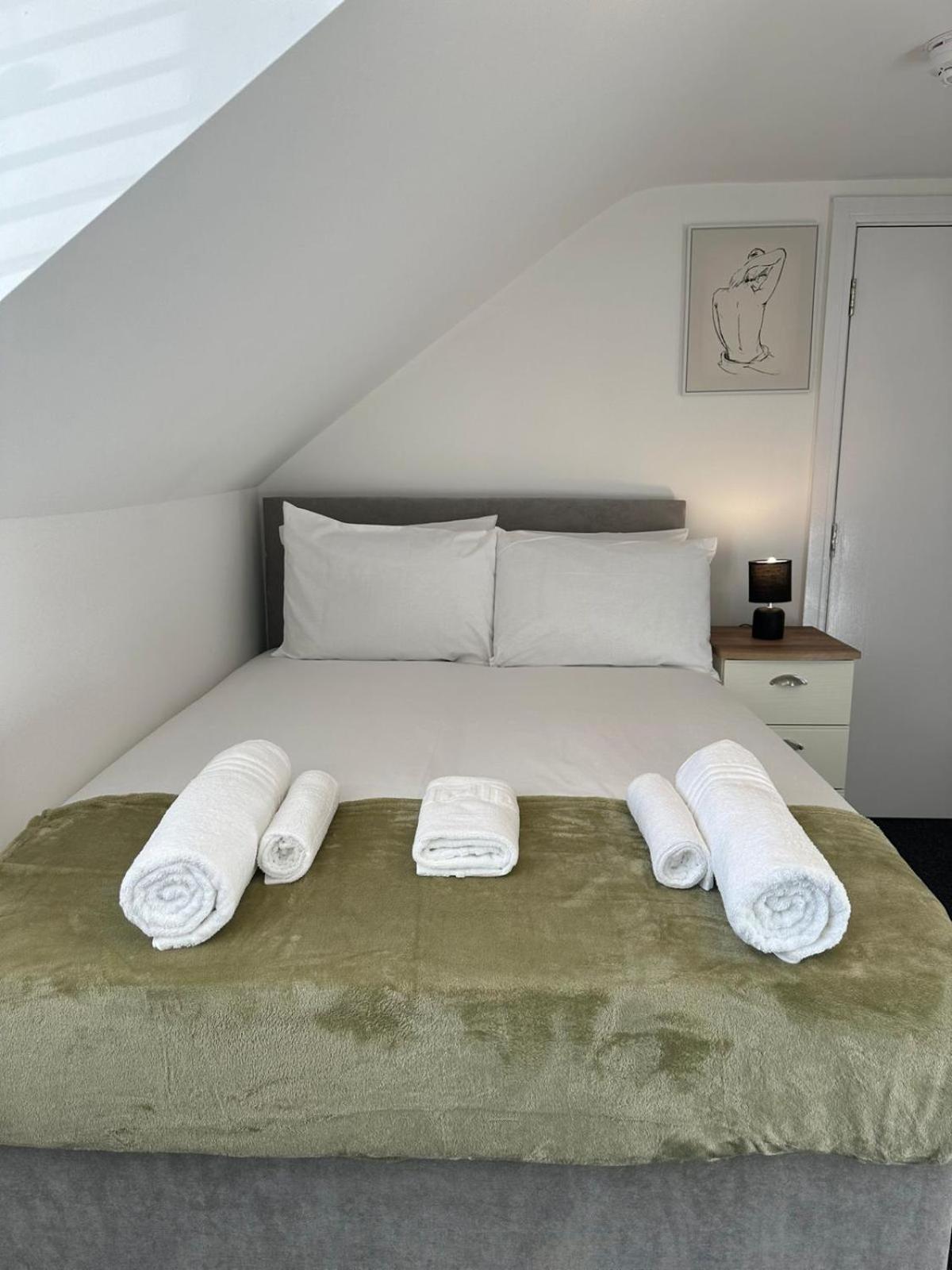 Cambridge Central Rooms - Tas Accommodations Esterno foto