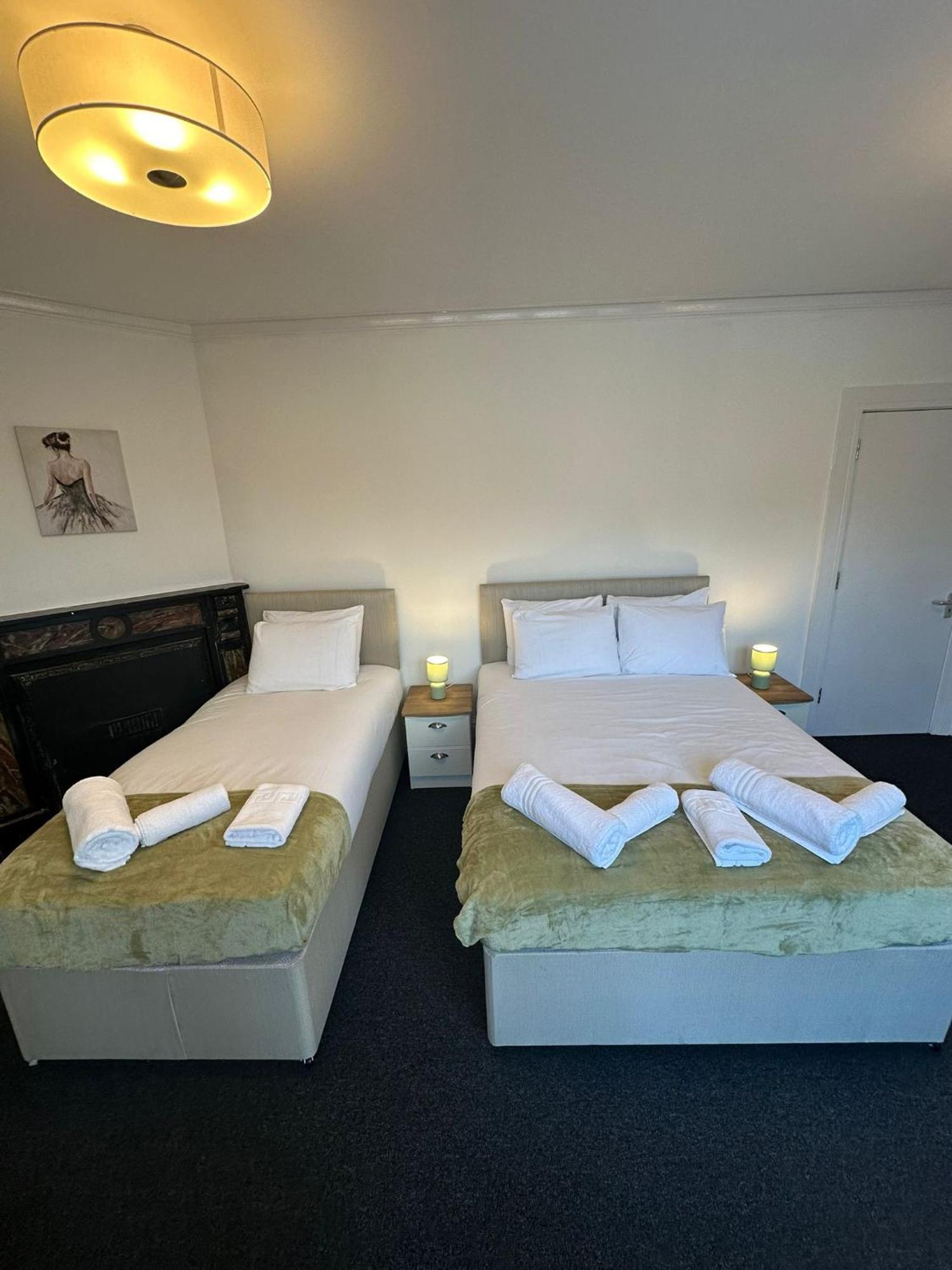 Cambridge Central Rooms - Tas Accommodations Esterno foto